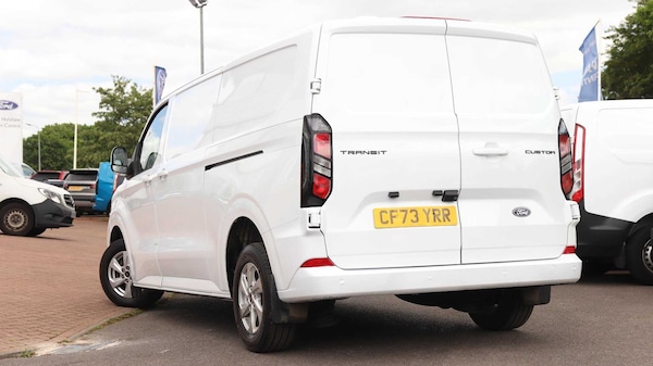 Used Ford Transit Custom 2024 for sale - 75317332: Photo 2