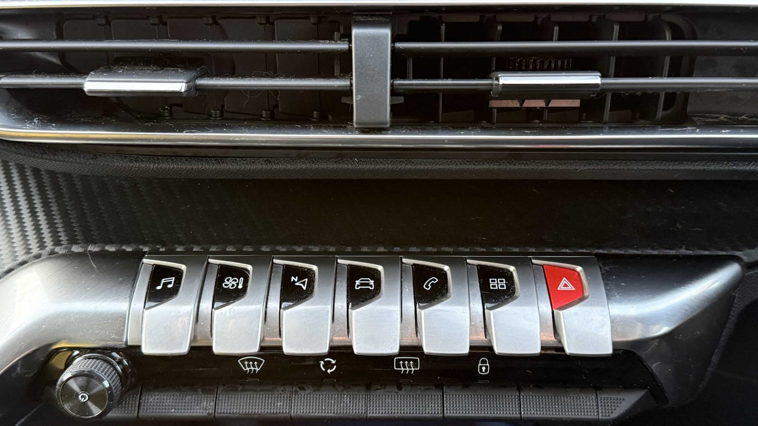 Used Peugeot 3008 2017 for sale - 76636789: Photo 18