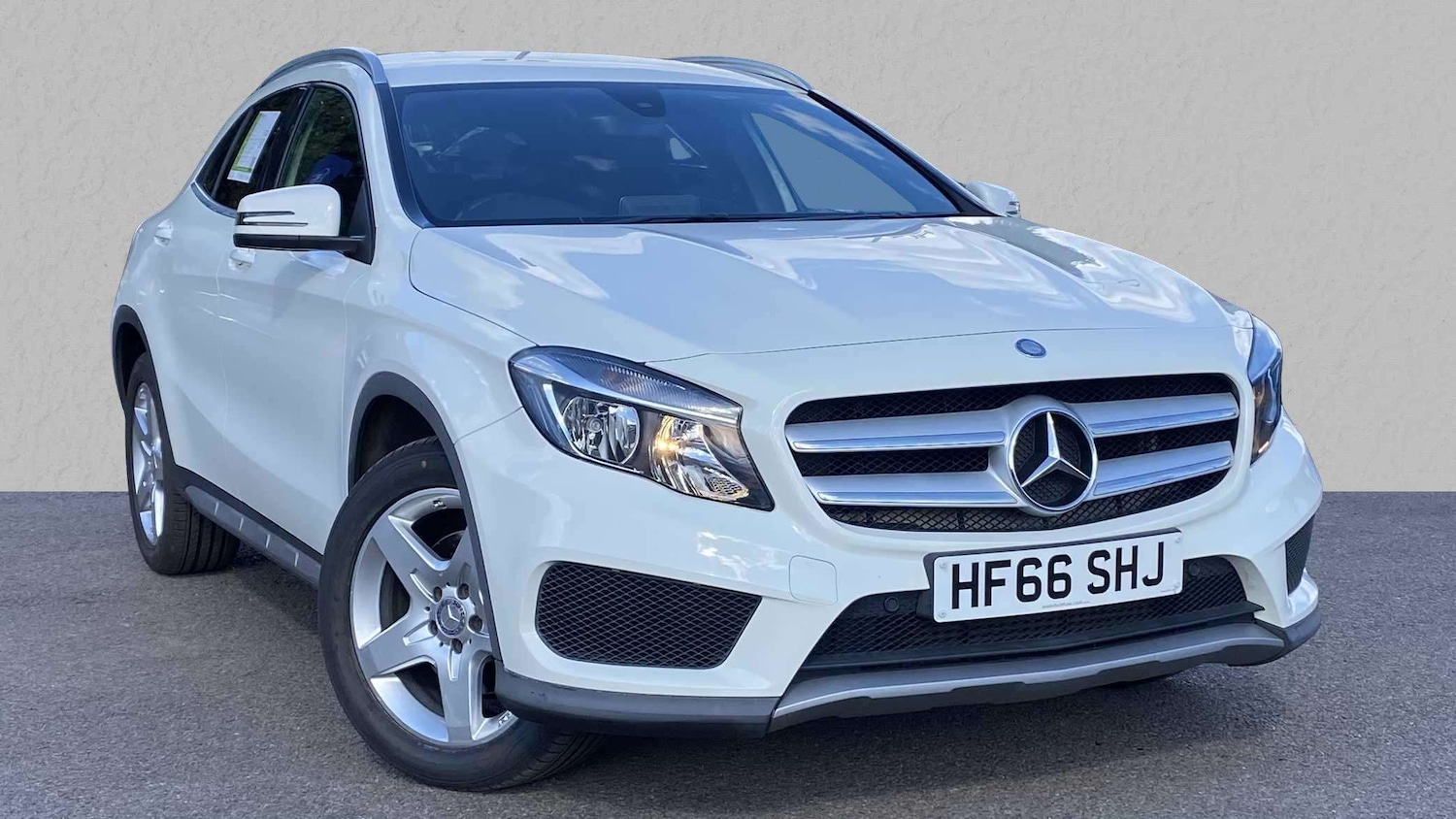 Used Mercedes-Benz GLA 2016 for sale - 76075536: Photo 1