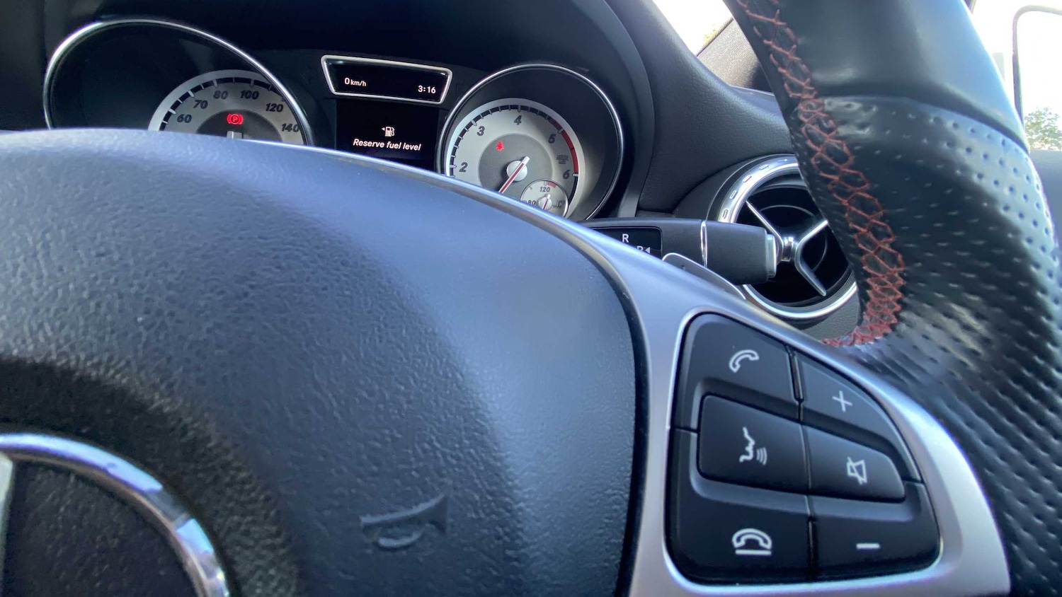 Used Mercedes-Benz GLA 2016 for sale - 76075536: Photo 23