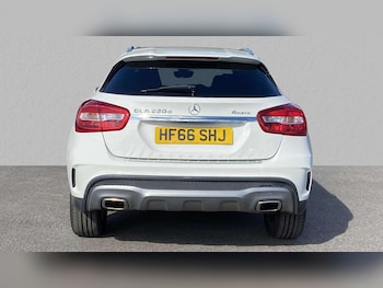 Used Mercedes-Benz GLA 2016 for sale - 76075536: Photo 4