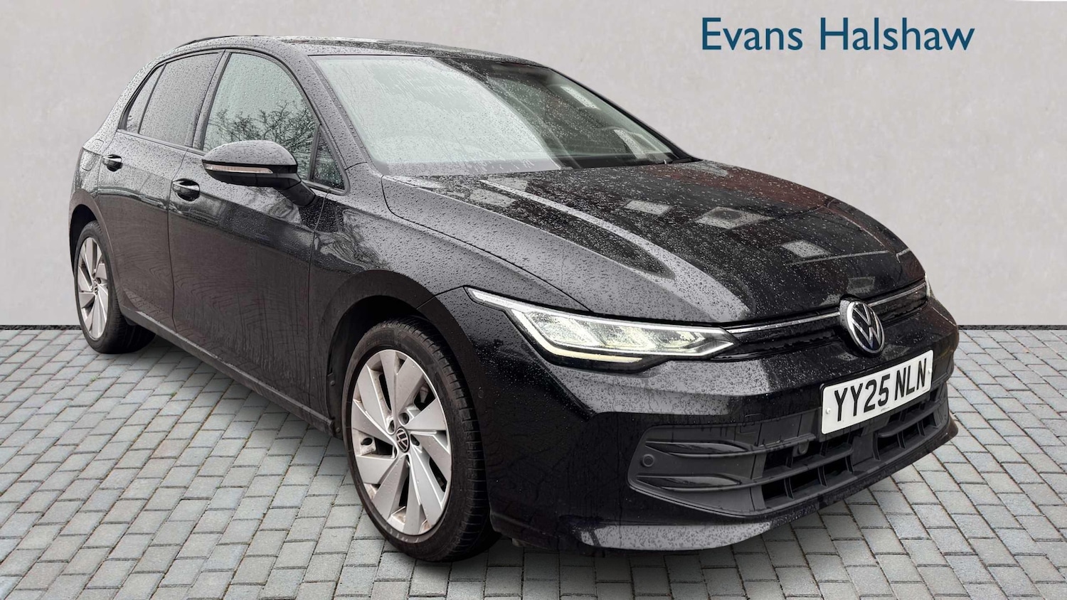 Used Volkswagen Golf 2025 for sale - 76929076: Photo 1