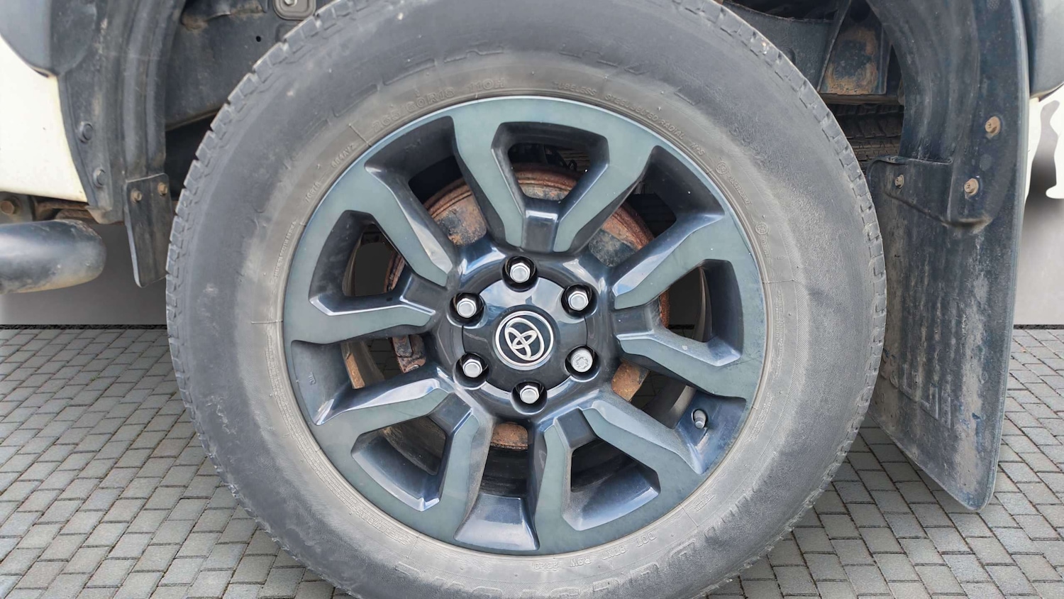 Used Toyota Hilux 2023 for sale - 77827348: Photo 7