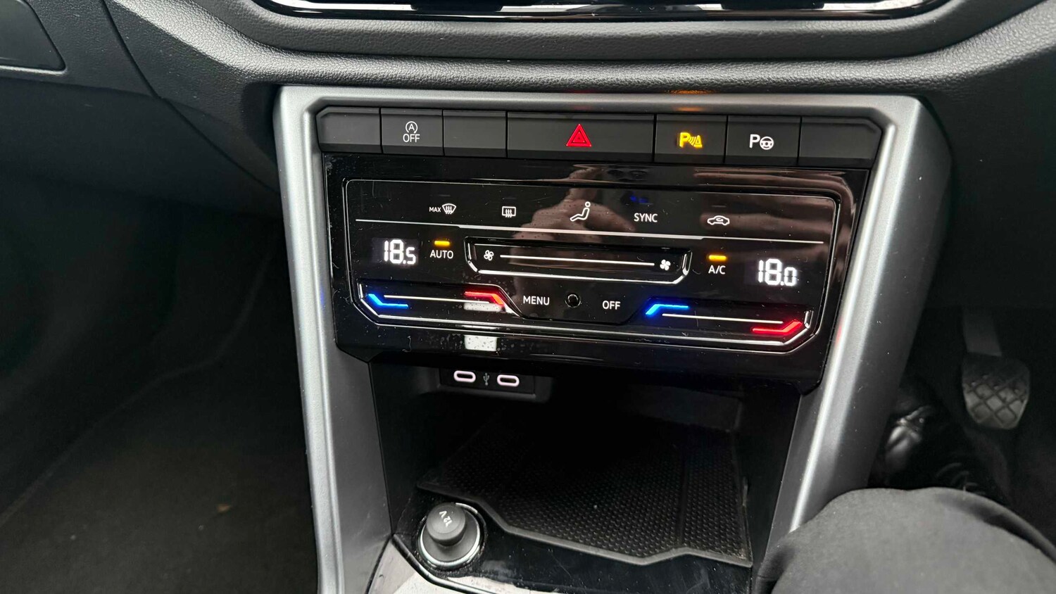 Used Volkswagen T-Roc 2022 for sale - 77628145: Photo 7