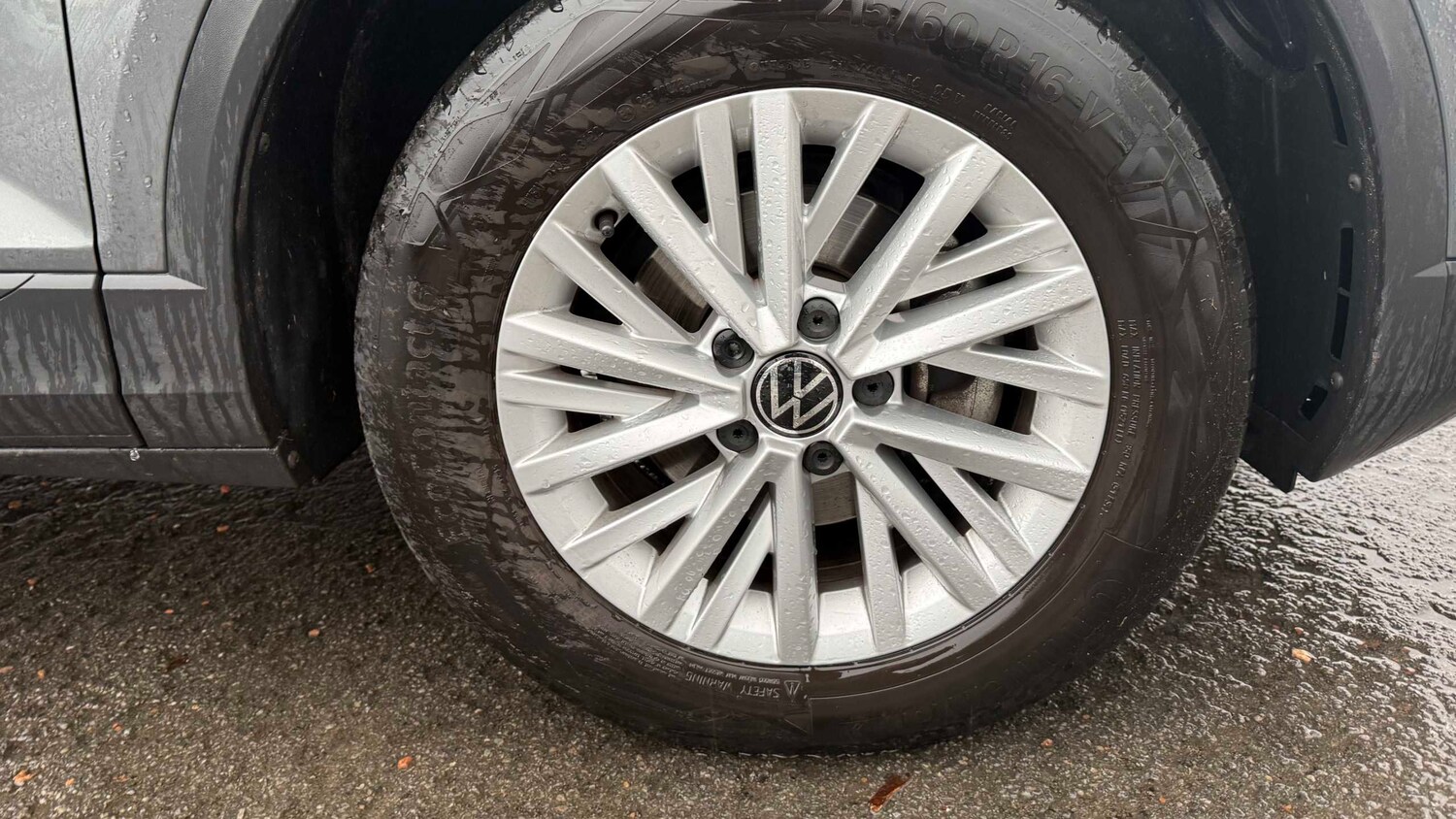 Used Volkswagen T-Roc 2022 for sale - 77628145: Photo 8