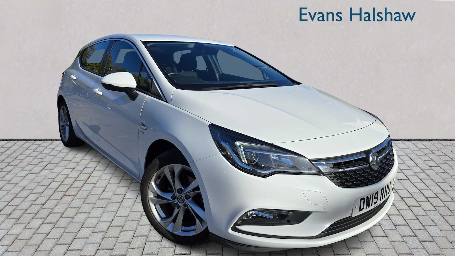 Used Vauxhall Astra 2019 for sale - 76401358: Photo 1