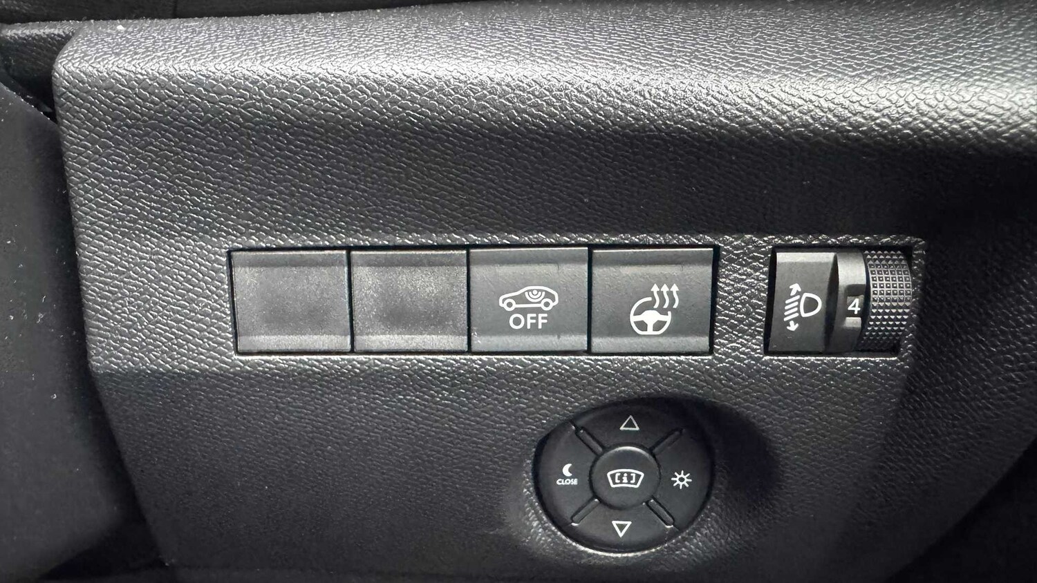 Used Citroen C4 2023 for sale - 77553099: Photo 14