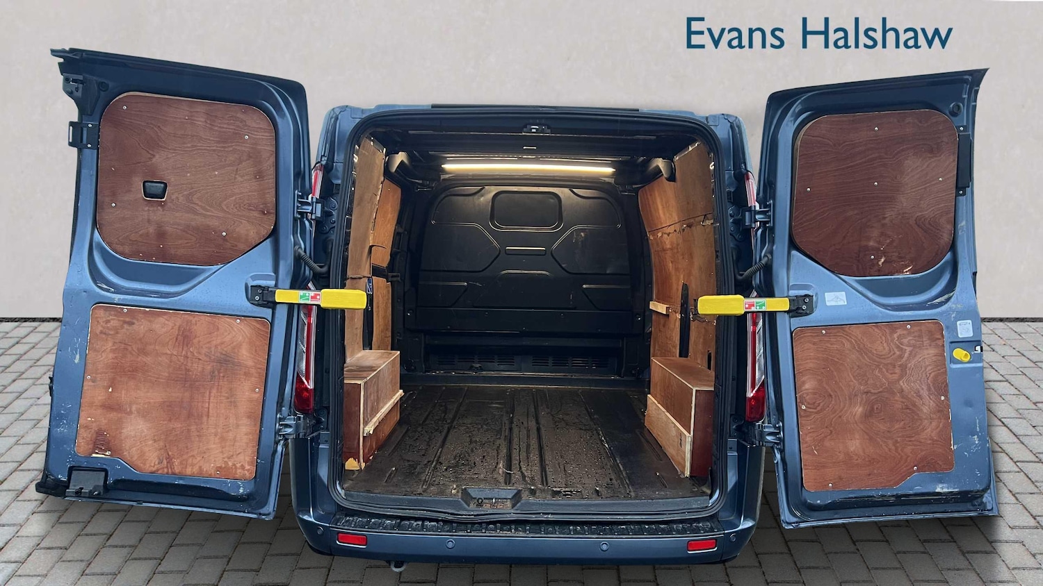 Used Ford Transit Custom 2023 for sale - 77308402: Photo 7