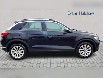 Used Volkswagen T-Roc 2018 for sale - 77443422: Photo