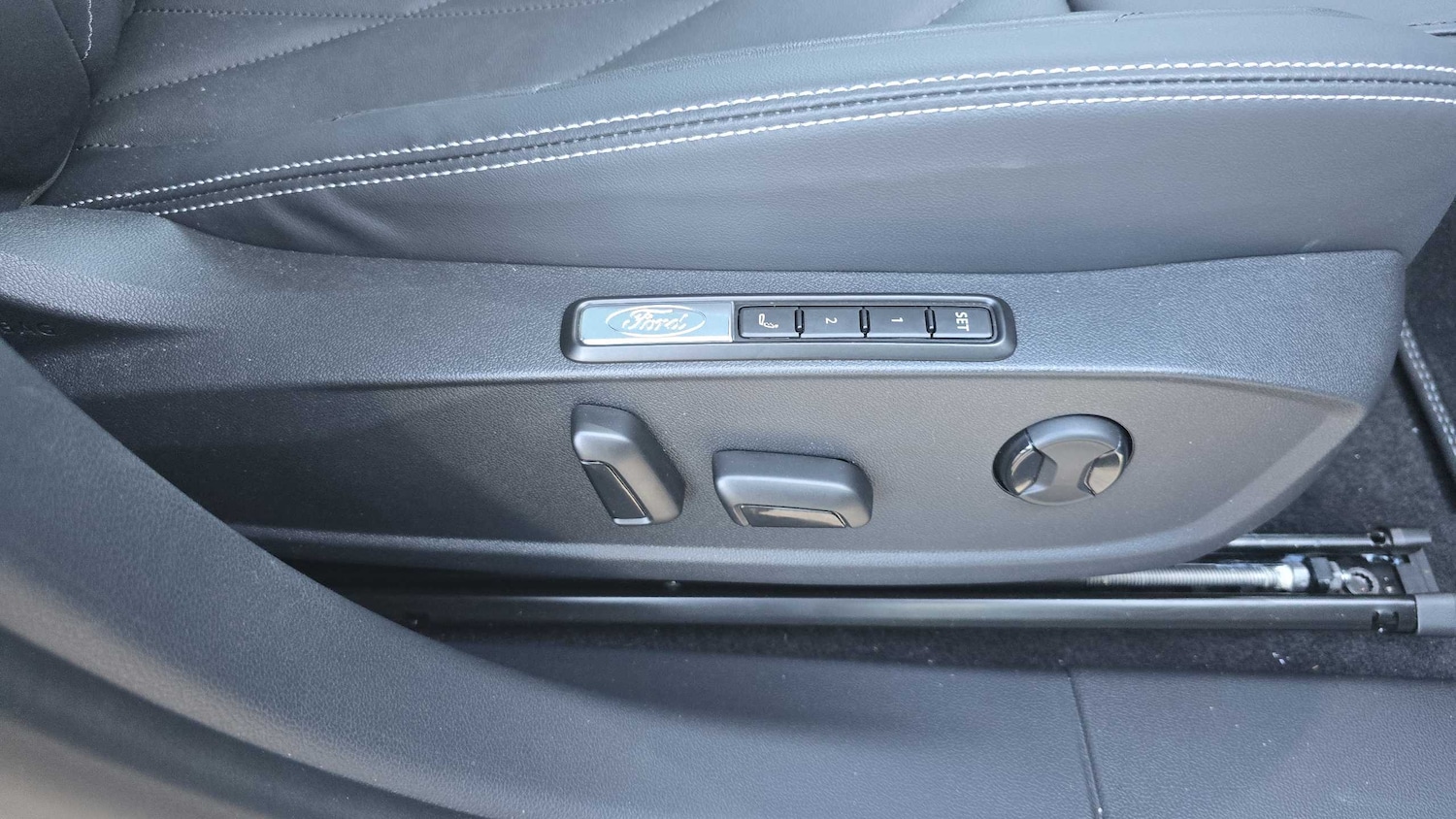 Used Ford Explorer 2025 for sale - 76978817: Photo 18