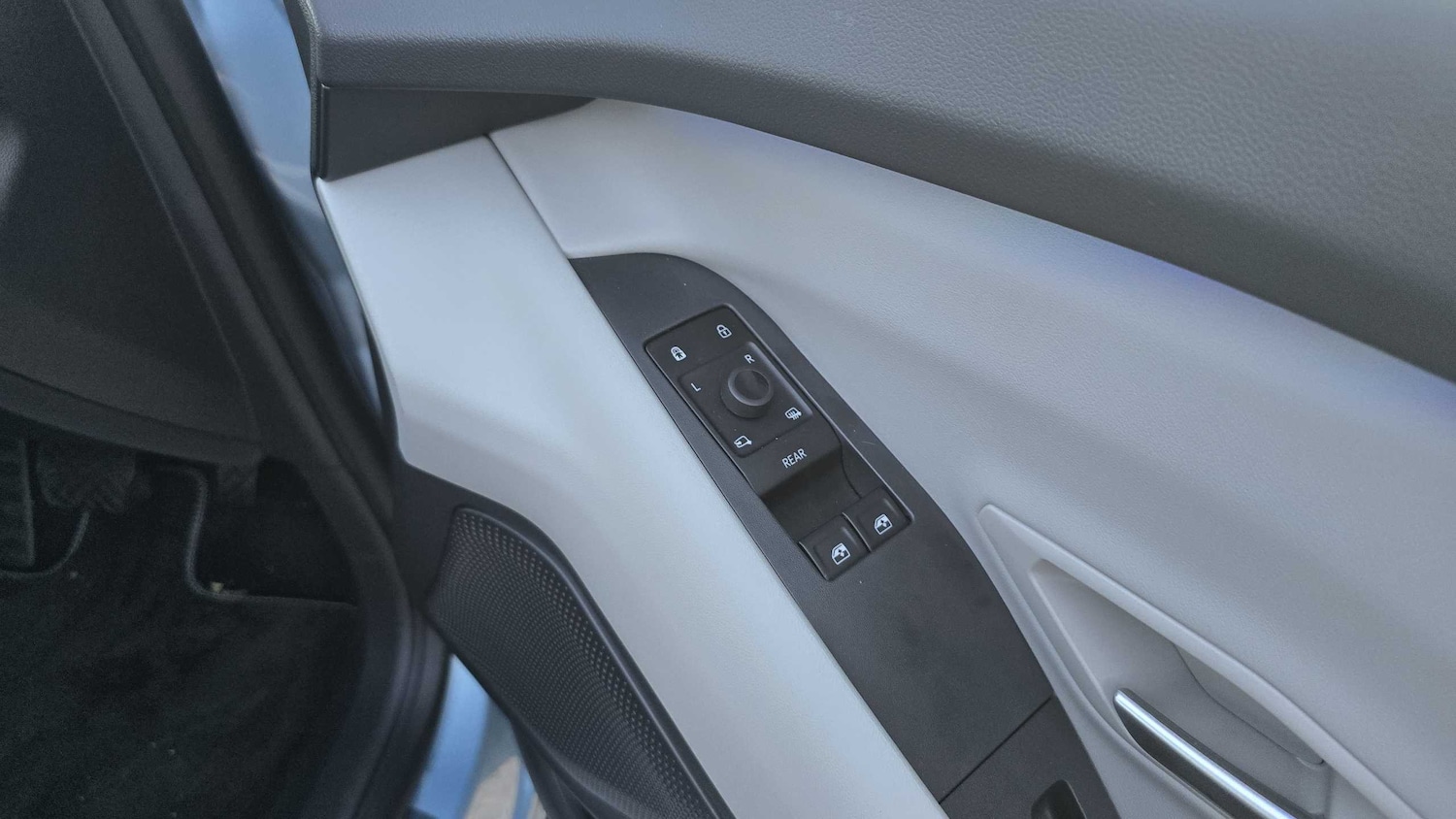 Used Ford Explorer 2025 for sale - 76978817: Photo 19