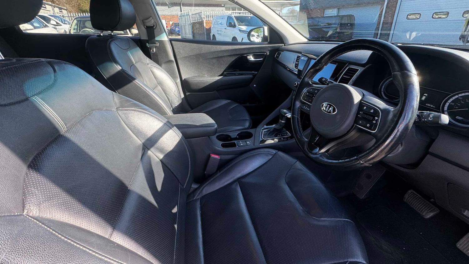 Used Kia Niro 2017 for sale - 78118631: Photo 8