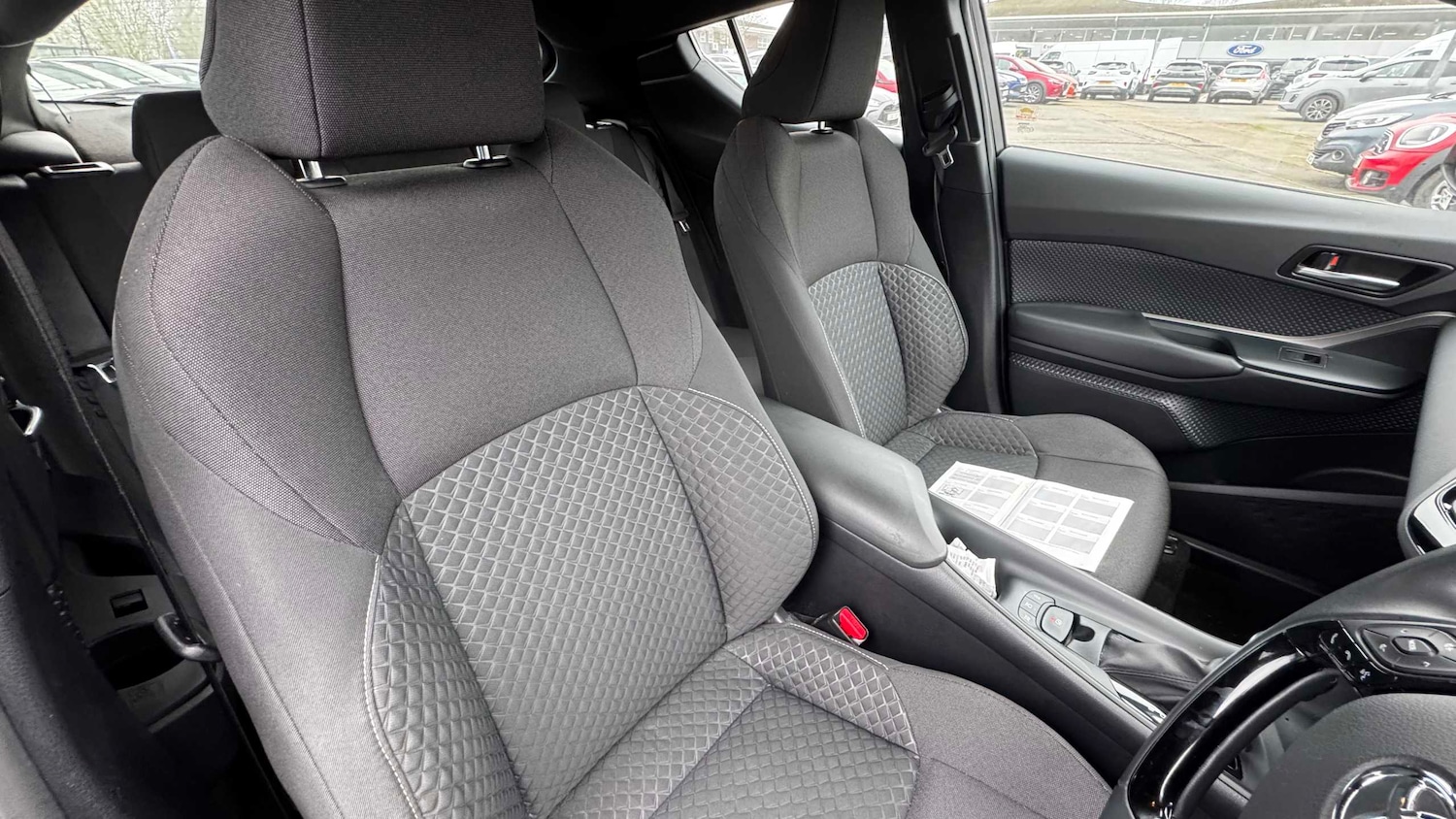 Used Toyota C-HR 2021 for sale - 77772236: Photo 15