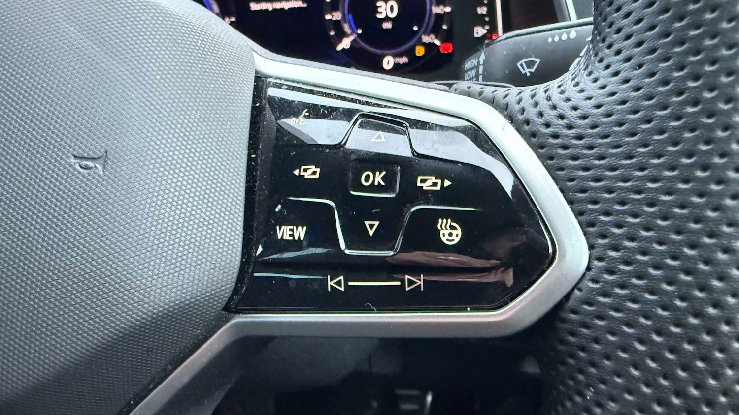 Used Volkswagen Tiguan 2021 for sale - 77373735: Photo 16