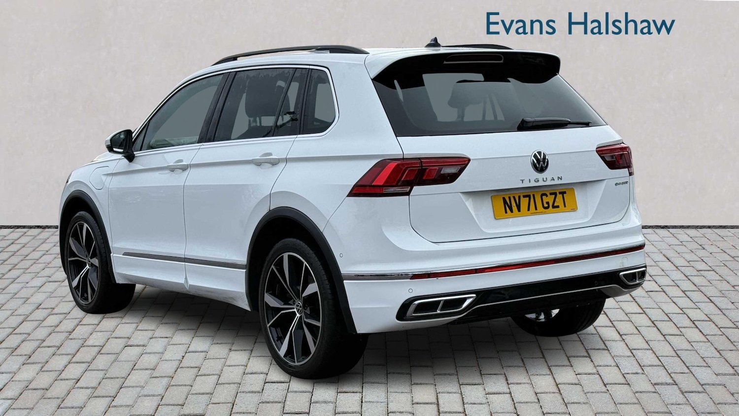 Used Volkswagen Tiguan 2021 for sale - 77373735: Photo 2