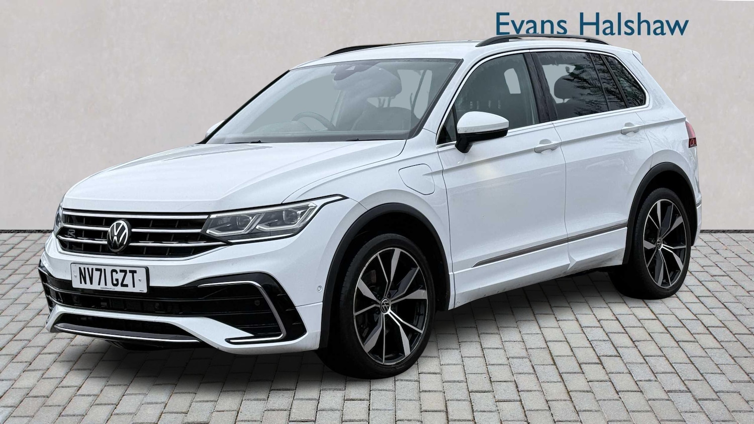 Used Volkswagen Tiguan 2021 for sale - 77373735: Photo 4