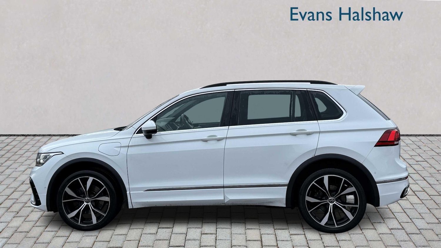 Used Volkswagen Tiguan 2021 for sale - 77373735: Photo 5