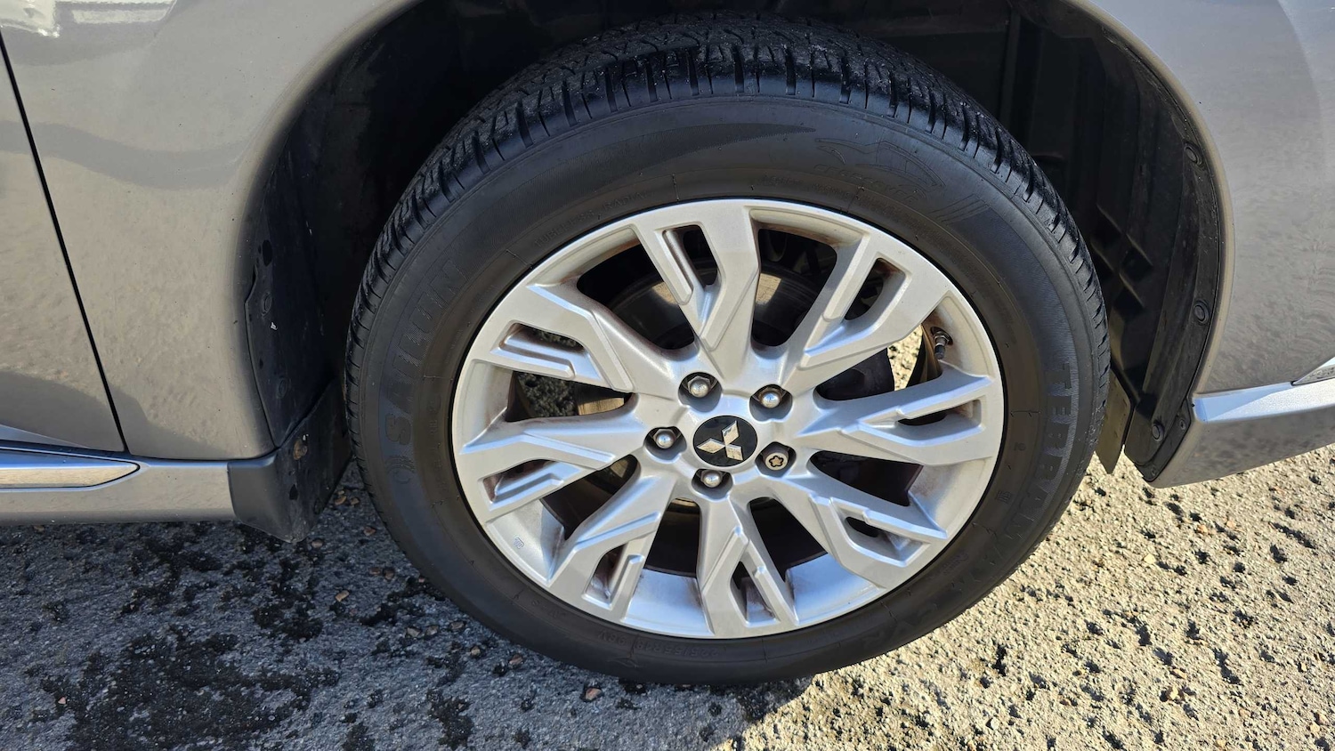 Used Mitsubishi Outlander 2017 for sale - 76401335: Photo 10