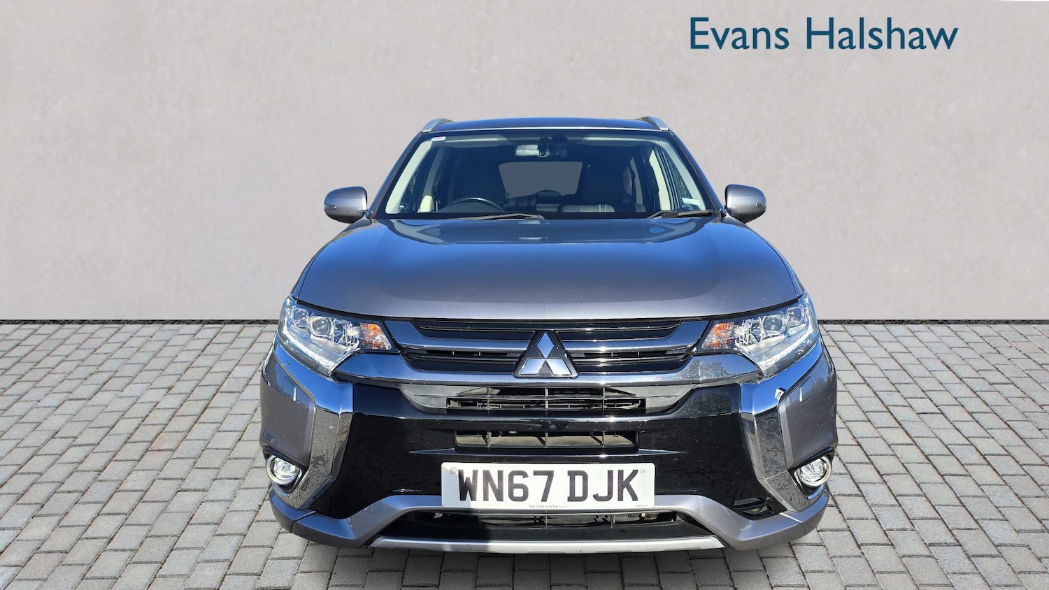 Used Mitsubishi Outlander 2017 for sale - 76401335: Photo 3