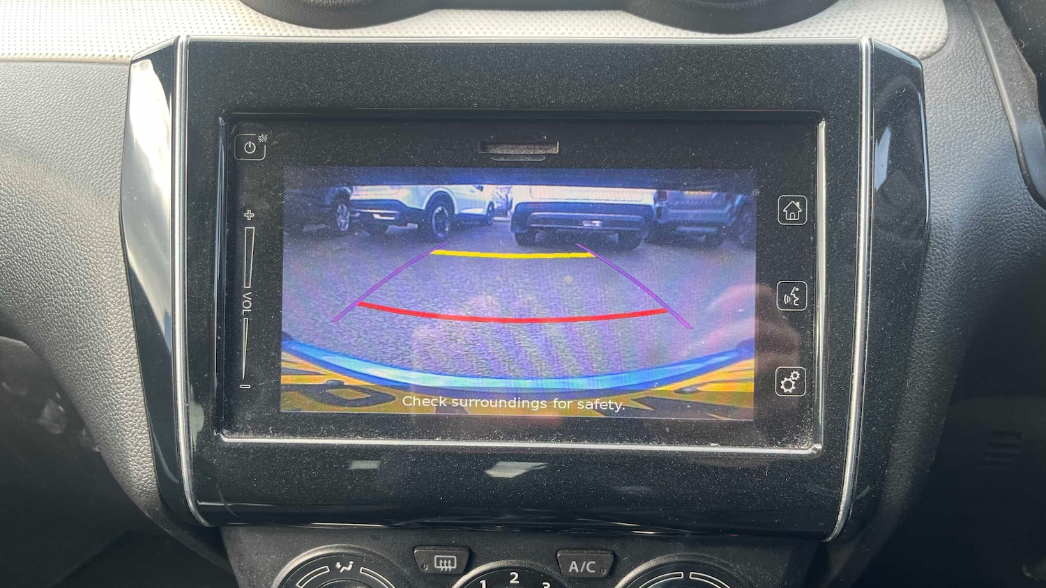 Used Suzuki Swift 2018 for sale - 77373910: Photo 11