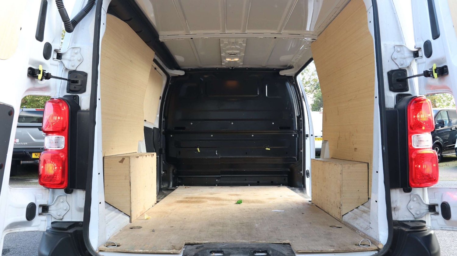 Used Peugeot Expert 2023 for sale - 76191951: Photo 2