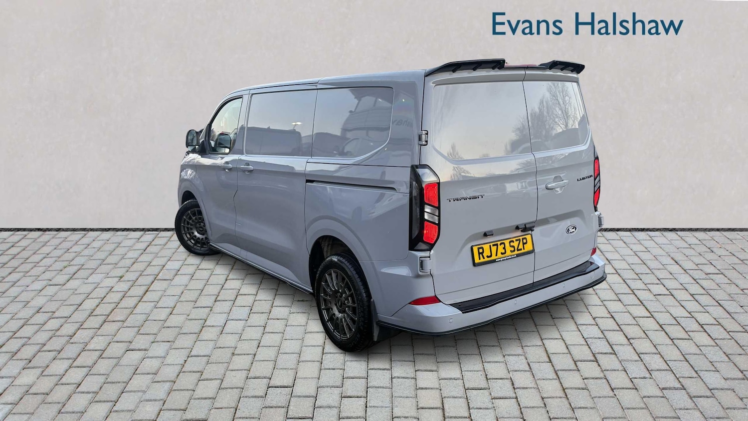 Used Ford Transit Custom 2023 for sale - 77233065: Photo 2