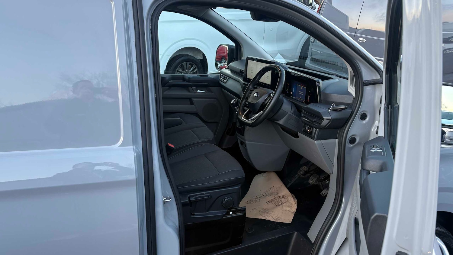 Used Ford Transit Custom 2023 for sale - 77233065: Photo 8