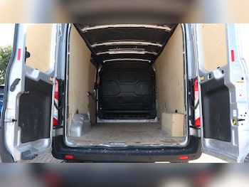 Used Ford Transit 2024 for sale - 75981251: Photo 2