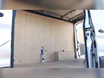 Used Ford Transit 2024 for sale - 75981251: Photo 4