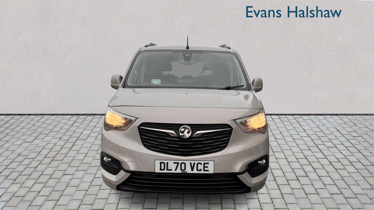 Used Vauxhall Combo Life 2020 for sale - 76938212: Photo 2