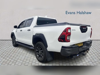 Used Toyota Hilux 2023 for sale - 78845313: Photo