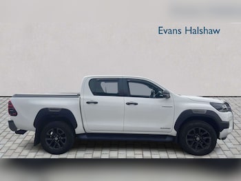 Used Toyota Hilux 2023 for sale - 78845313: Photo