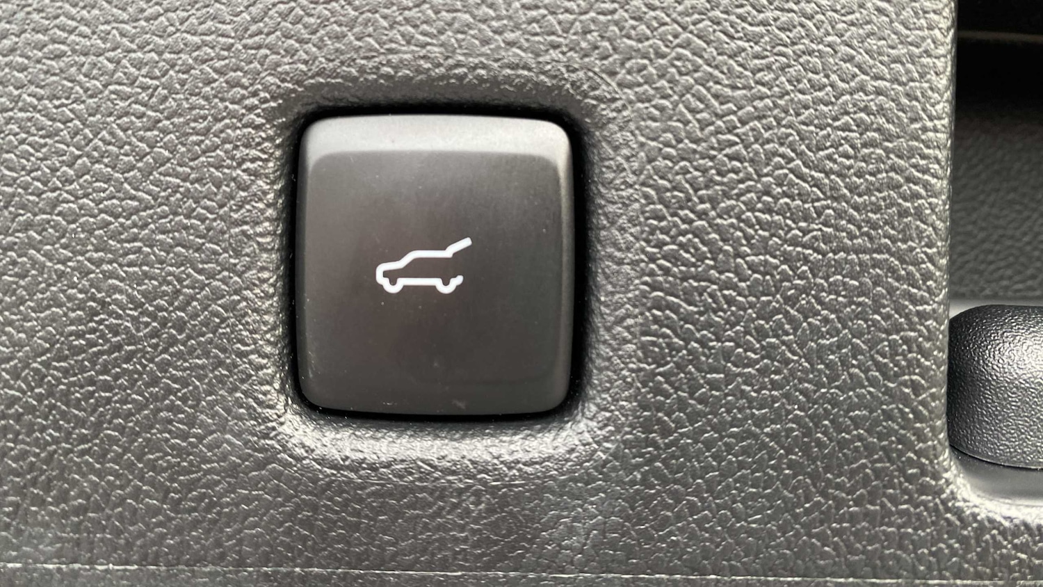 Used Ford Kuga 2022 for sale - 75968052: Photo 8