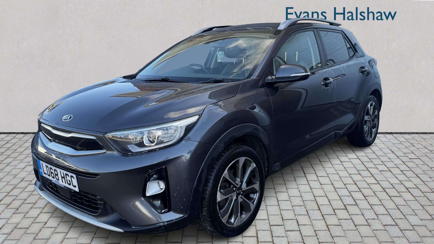 Used Kia Stonic 2018 for sale - 78119021: Photo 3