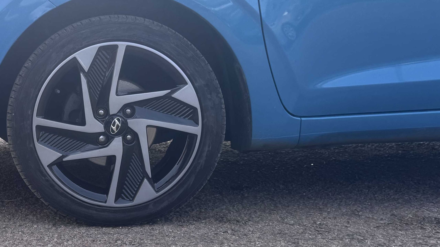 Used Hyundai i10 2021 for sale - 76842998: Photo 9