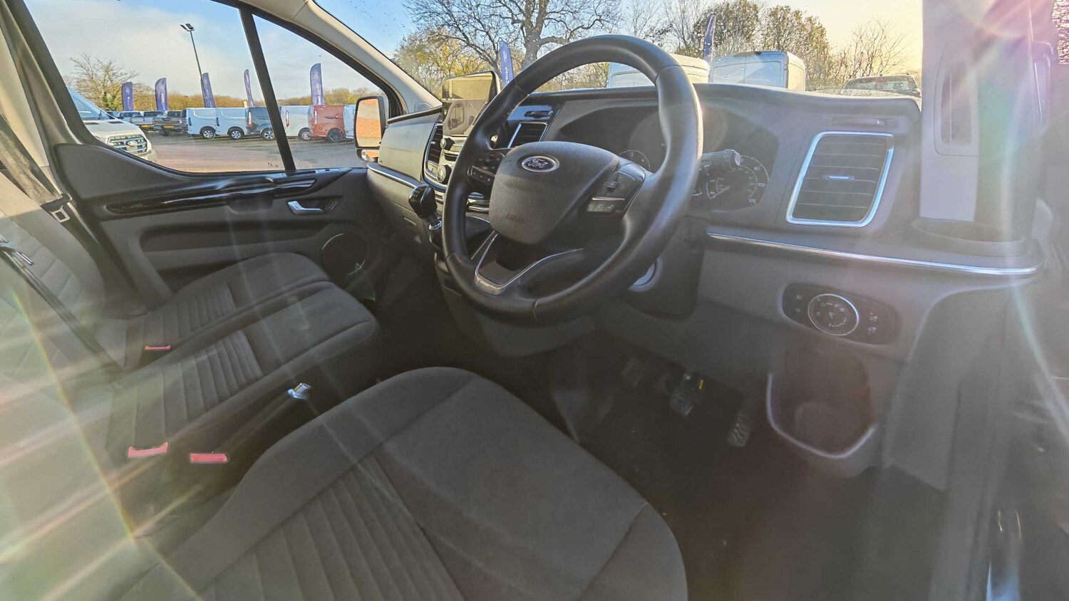 Used Ford Tourneo Custom 2023 for sale - 76624529: Photo 11