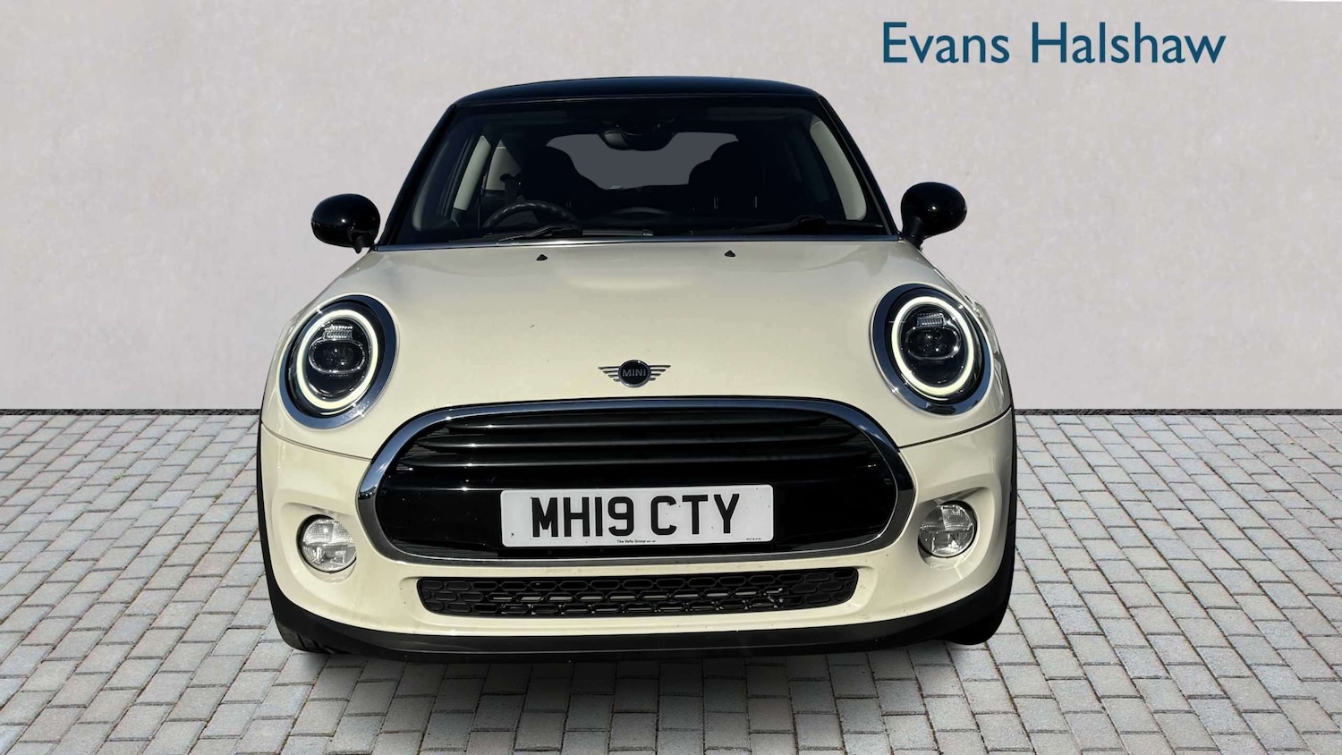 Used MINI Hatch 2019 for sale - 78118953: Photo 2