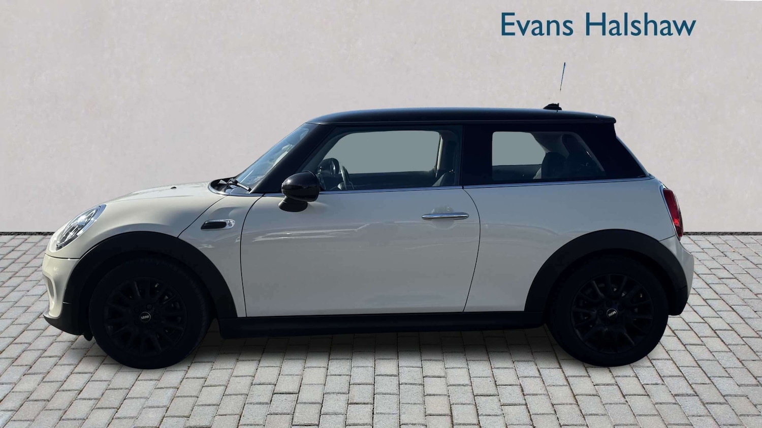Used MINI Hatch 2019 for sale - 78118953: Photo 4
