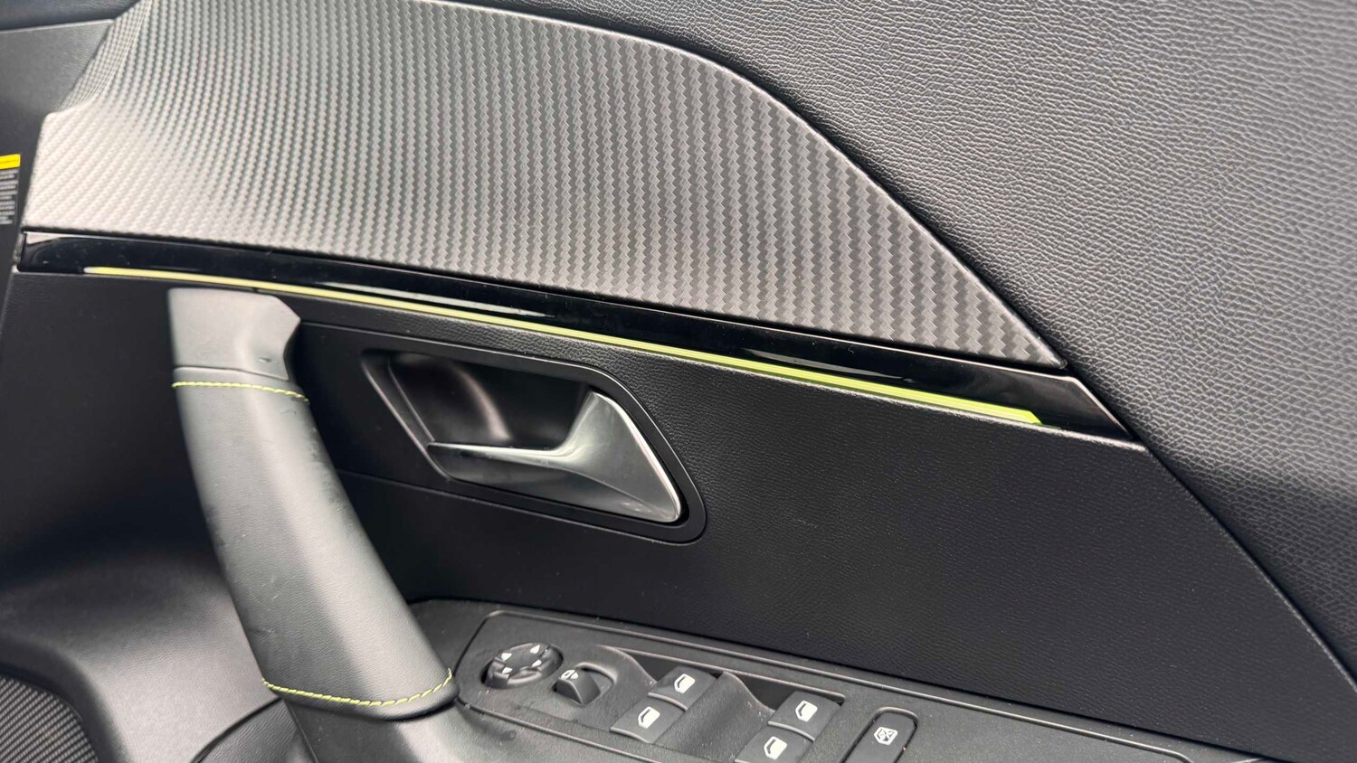 Used Peugeot 2008 2023 for sale - 77178868: Photo 15