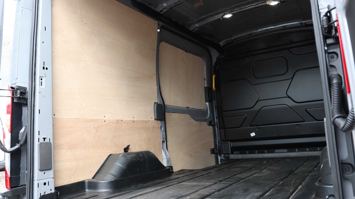 Used Ford Transit 2024 for sale - 76692155: Photo 17