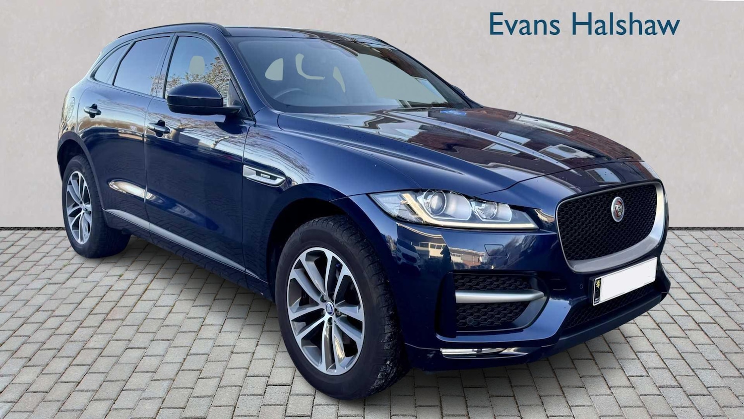 Used Jaguar F-Pace 2018 for sale - 76761143: Photo 1
