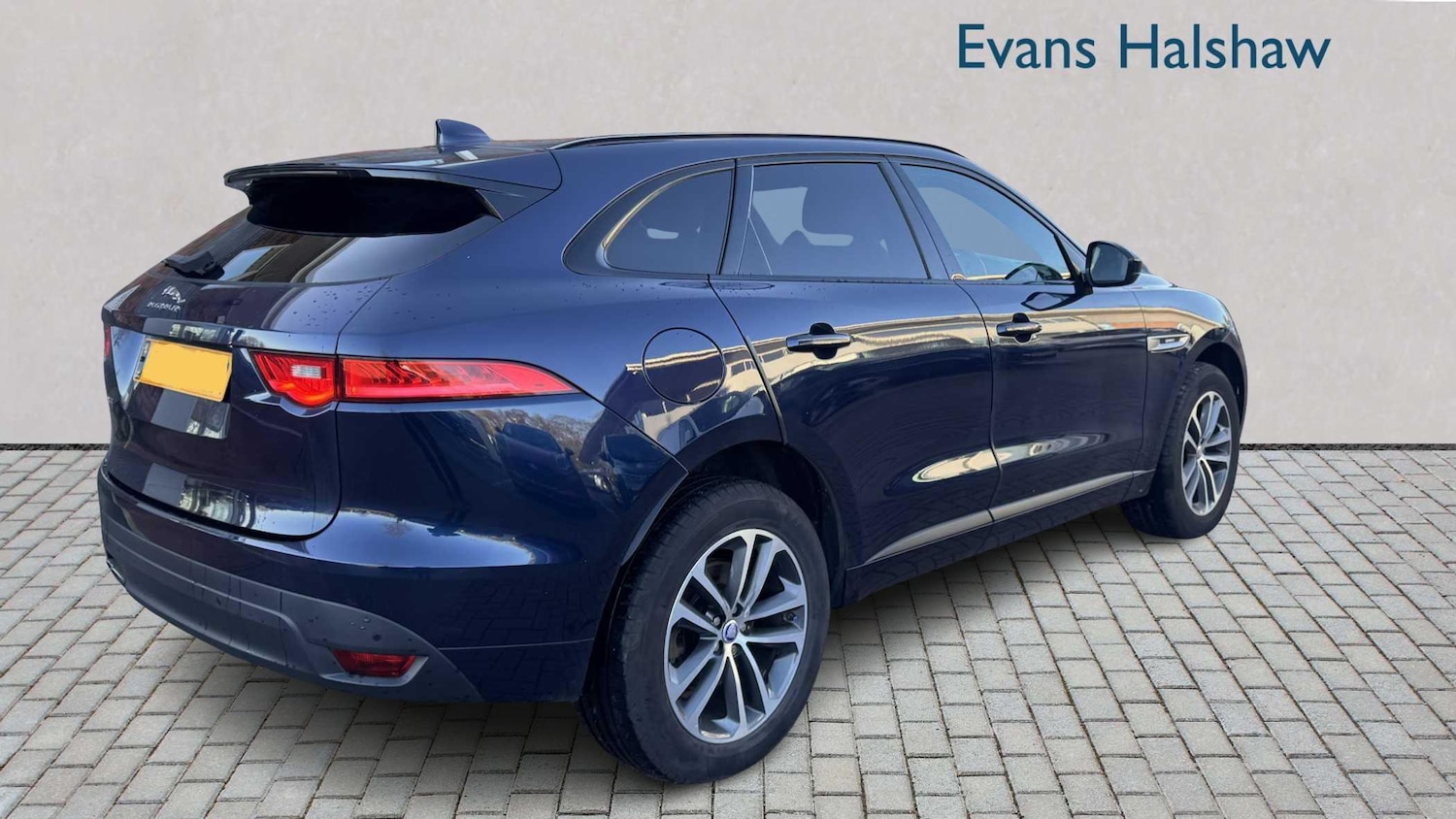 Used Jaguar F-Pace 2018 for sale - 76761143: Photo 7