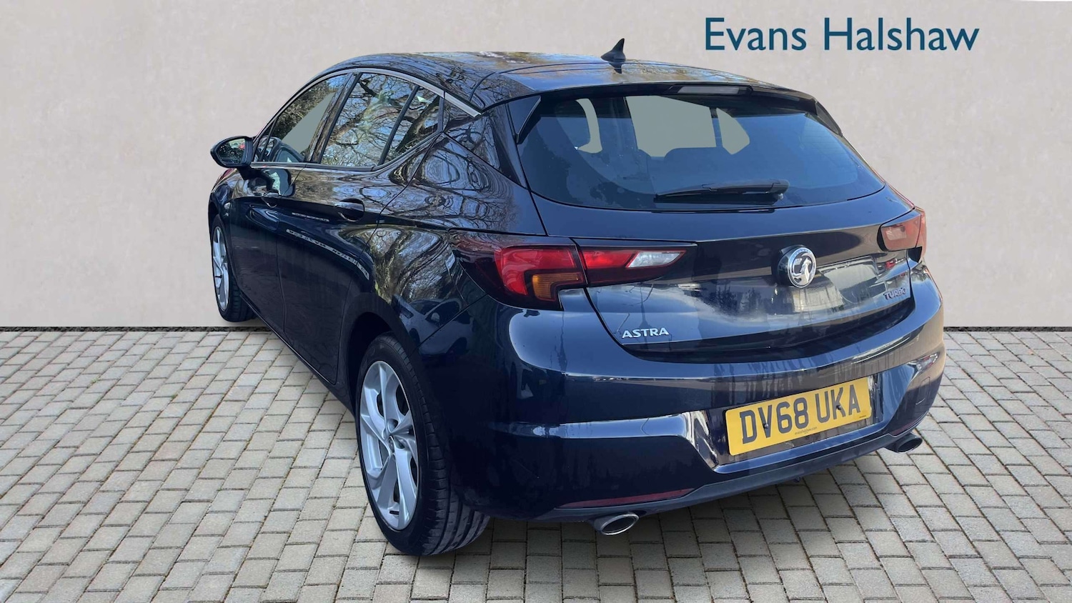 Used Vauxhall Astra 2018 for sale - 78129674: Photo 2