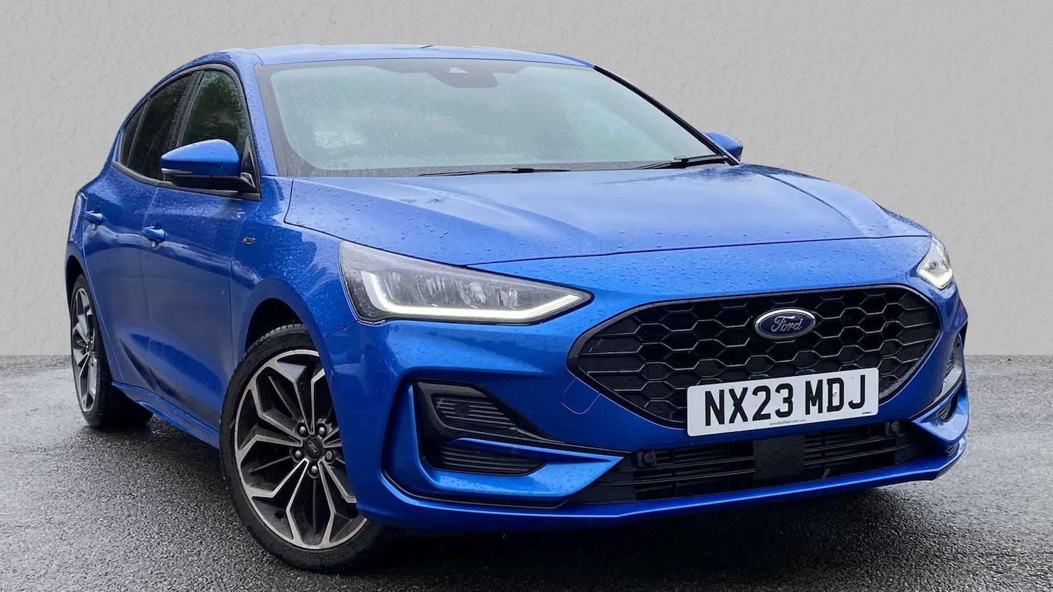 Used Ford Focus 2023 for sale - 76141904: Photo 1