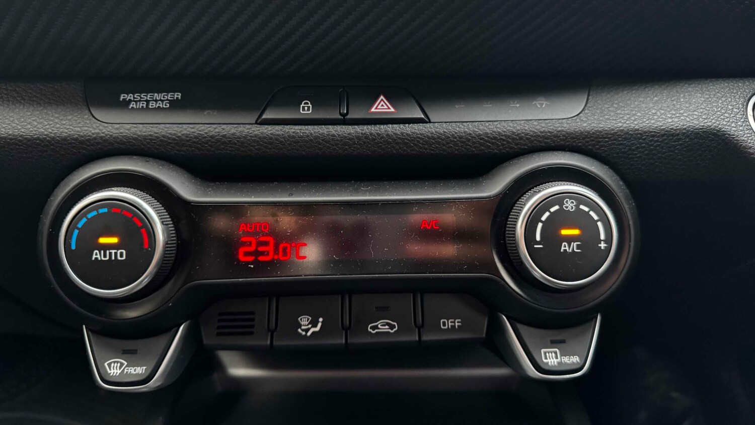 Used Kia Stonic 2024 for sale - 77308490: Photo 12