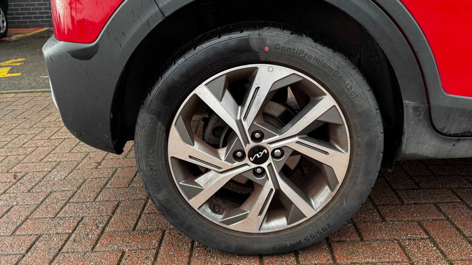 Used Kia Stonic 2024 for sale - 77308490: Photo 8