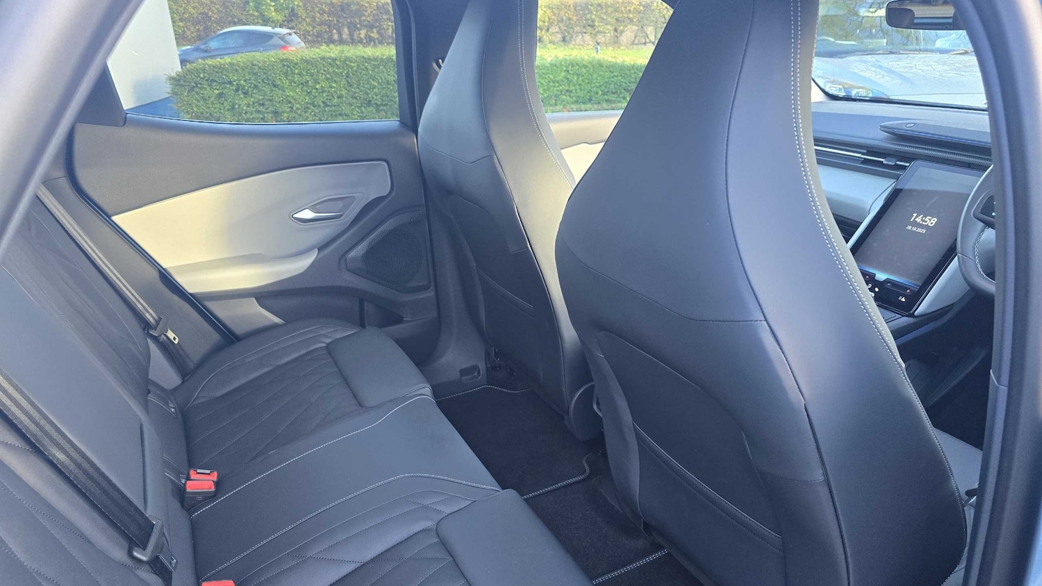 Used Ford Explorer 2025 for sale - 76401369: Photo 20