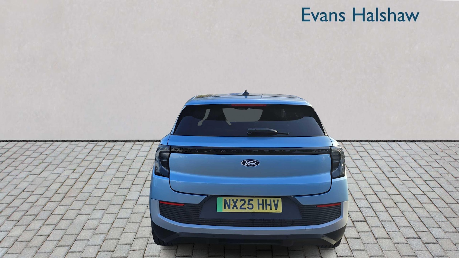 Used Ford Explorer 2025 for sale - 76401369: Photo 4