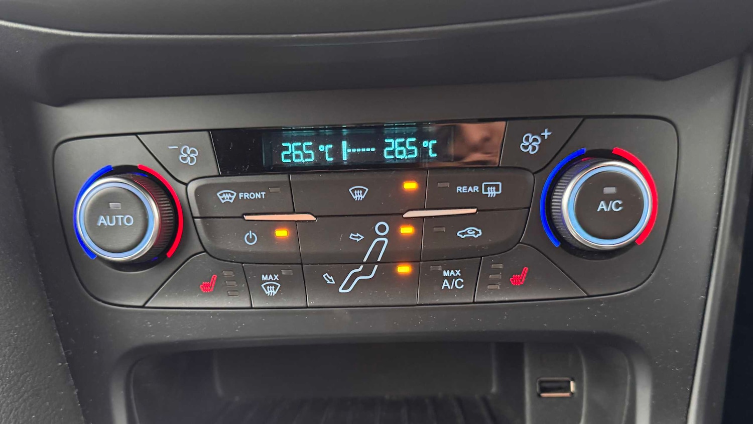 Used Ford Focus 2015 for sale - 76889722: Photo 10