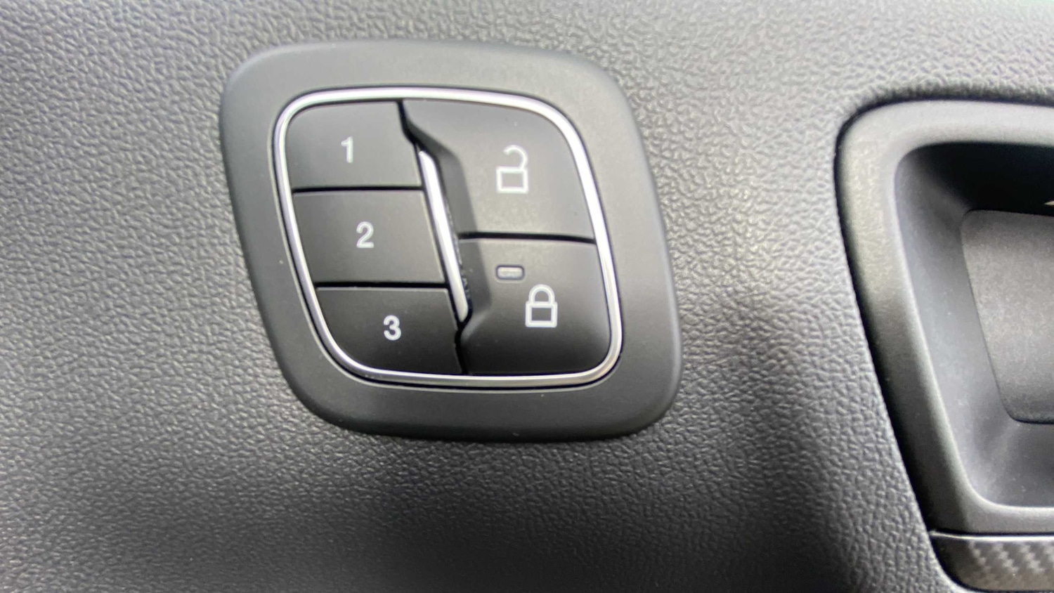 Used Ford Kuga 2024 for sale - 76063292: Photo 20